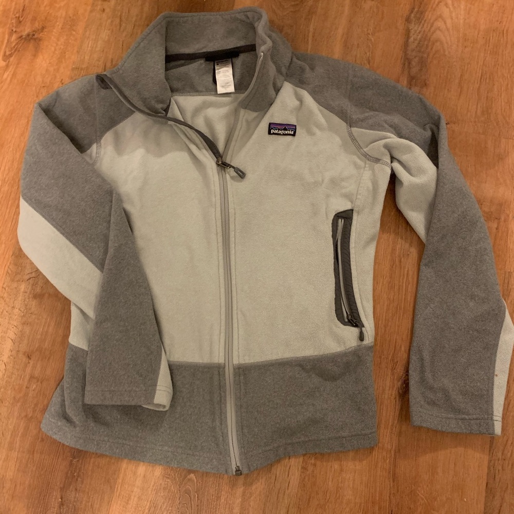 Patagonia size medium fleece zip up